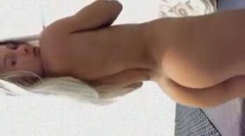 Andreia Gadelha rebolando funk nua Amiguda