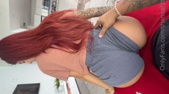 Videoclipes de Thaissa Fit esfregando a bunda grande no pau do namorado