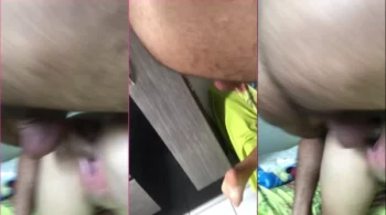 Coloquei a garota de quatro e a fiz ter um orgasmo bem satisfatório