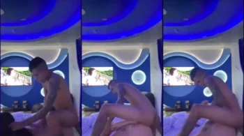 Palloma Akemi (Privsakemi) fudendo gostoso anal com um parceiro bem pauzudo e aguentando tudo em silêncio