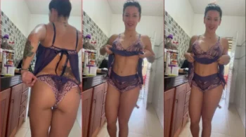 Laura Avelino apareceu online sensualizando ao tirar a calcinha safada
