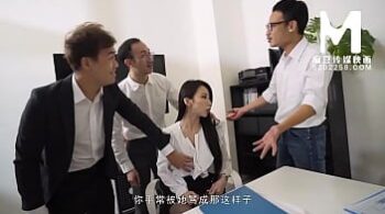 Levoleursacrilège 爱丽丝·居伊 免费观看