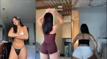 Beca Barreto, a influenciadora do TikTok que adora aparecer sem roupa
