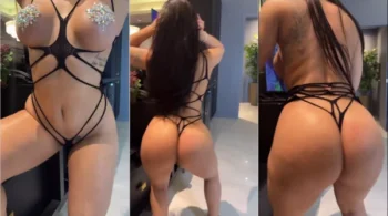 Vídeo caseiro da Tati Maya fazendo charme com uma calcinha bem provocante