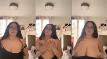 Sexo amador de graça com gordinha cheia de charme se mostrando na webcam e bombando na internet!