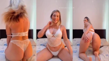 Dani Coelhinha, a loira de corpo violão, tá arrasando em sua calcinha branca, se exibindo com tudo!