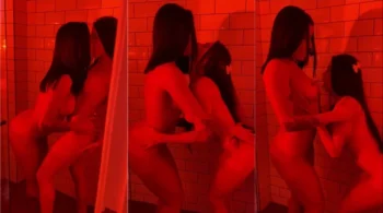 Duda Mesquita esbanjando privacidade enquanto troca carinhos com a amiga