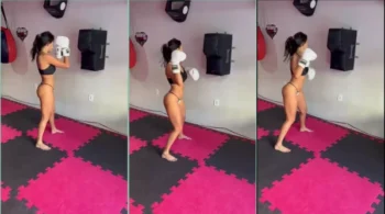 Karlyane Menezes, somente de calcinha e sutiã, dando um show de boxe