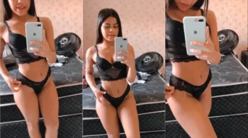 Taty Maia toda ousada na frente do espelho