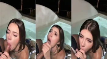 Karinrestrep, uma delícia, aproveitando uma bebidinha na banheira