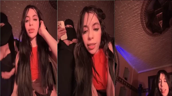Stripchat irresistível, cheia de sensualidade e aquela vibe de máscara, ao lado da amiga!