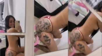 Tainara Araújo, uma maravilha se exibindo no espelho!