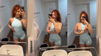 Vídeo da ruiva dando uma provocada no banheiro
